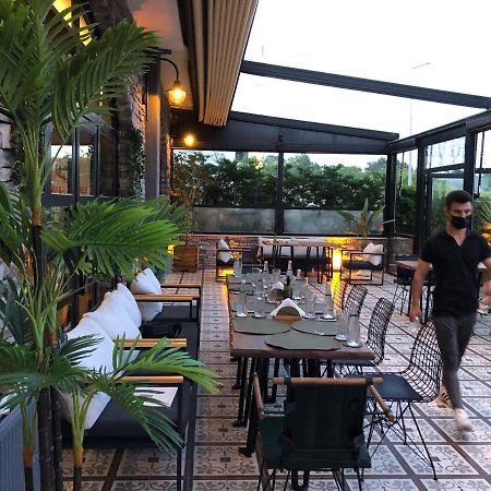 8 Rooms Hotel Гелиболу Екстериор снимка