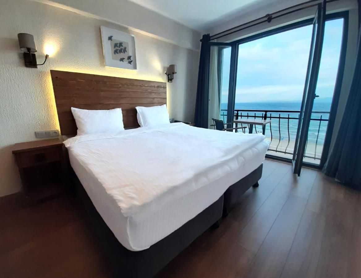 8 Rooms Hotel Гелиболу Екстериор снимка