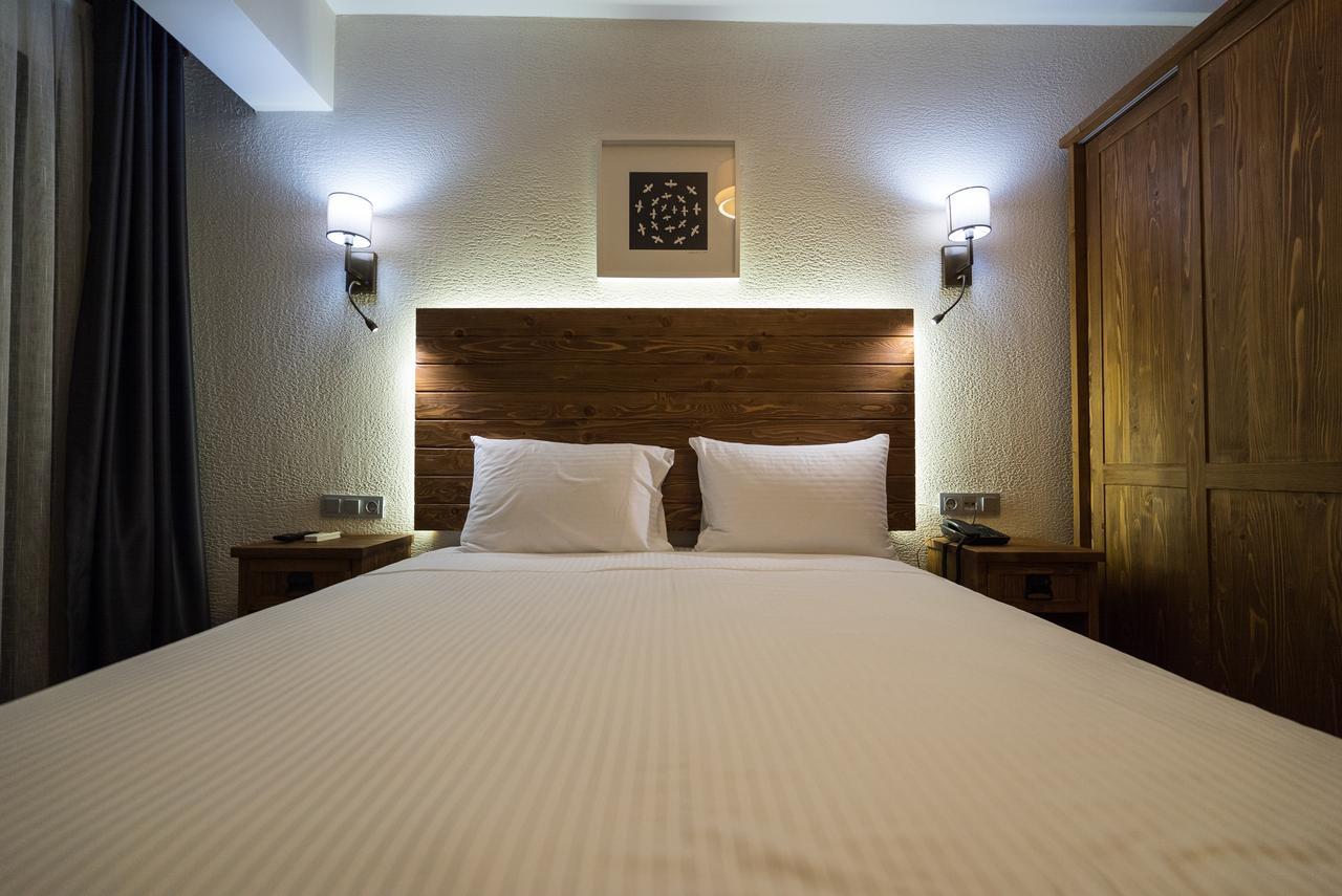 8 Rooms Hotel Гелиболу Екстериор снимка