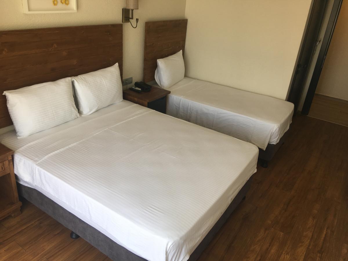 8 Rooms Hotel Гелиболу Екстериор снимка