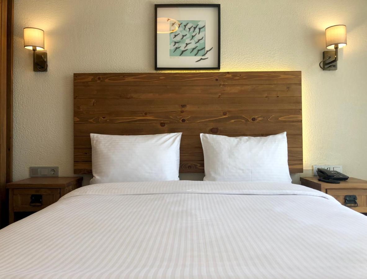8 Rooms Hotel Гелиболу Екстериор снимка