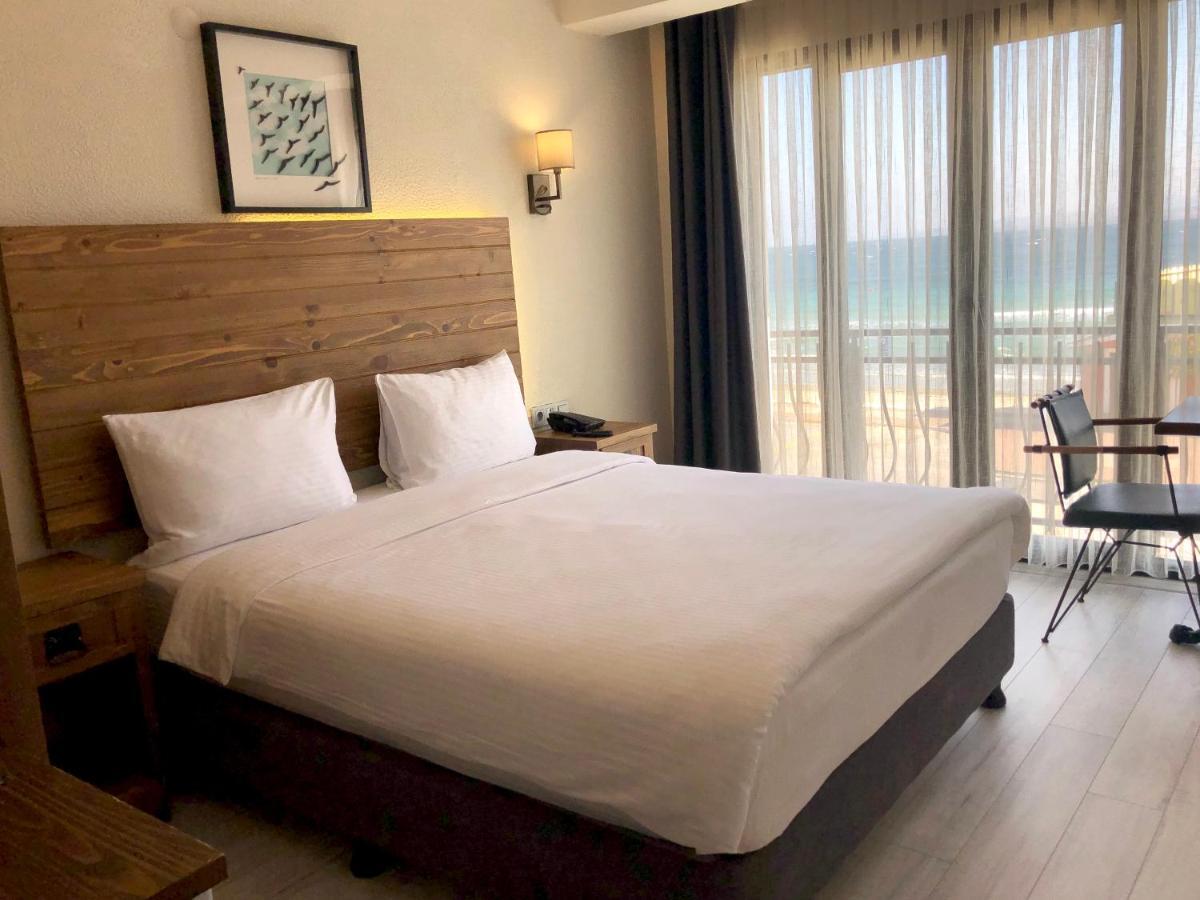 8 Rooms Hotel Гелиболу Екстериор снимка